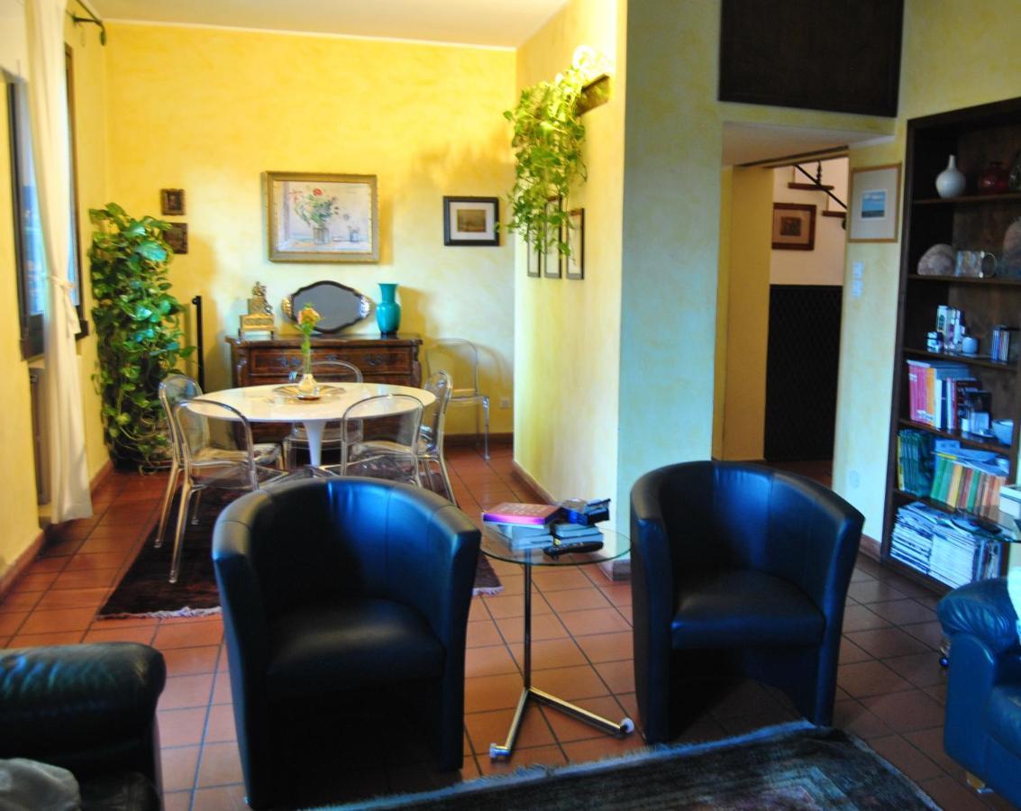 La Casa Di Marina Gasthof Ferrara